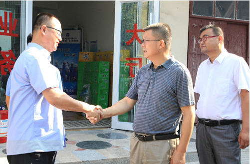 迎高峰保供水 高温酷暑送清凉